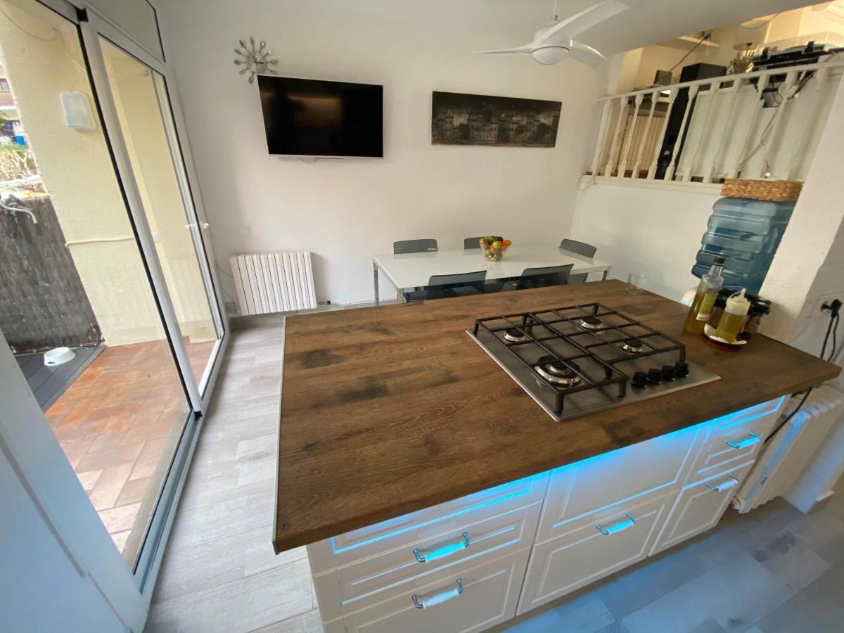 Casa En Masnou Junto A Playa Y Tren Βίλα Εξωτερικό φωτογραφία