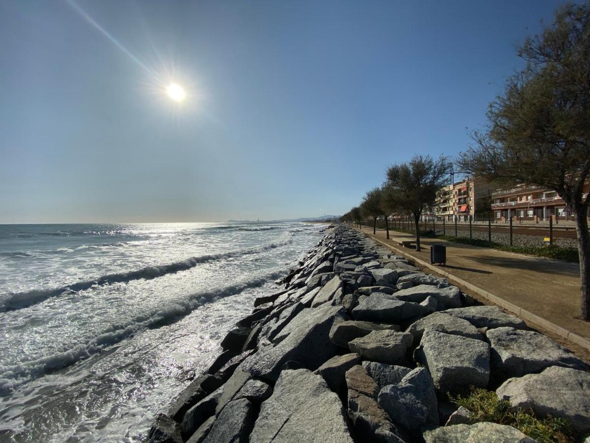 Casa En Masnou Junto A Playa Y Tren Βίλα Εξωτερικό φωτογραφία