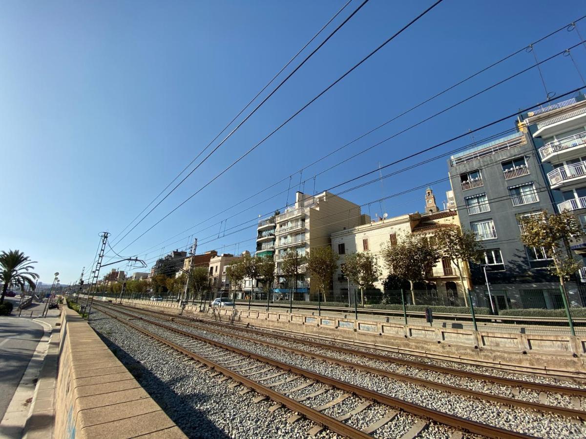 Casa En Masnou Junto A Playa Y Tren Βίλα Εξωτερικό φωτογραφία
